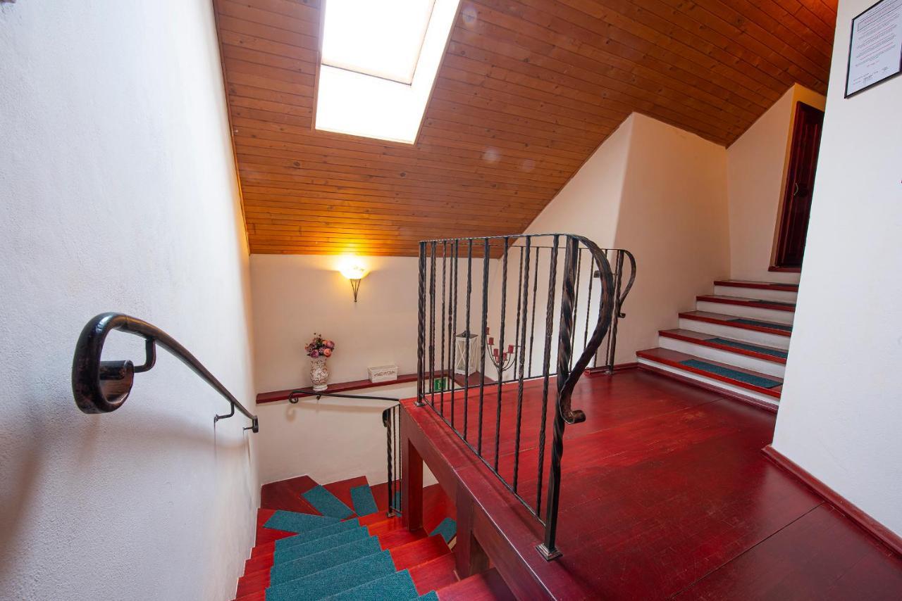 Hotel Penzion Familia à Poprad Extérieur photo